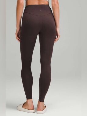 Lululemon Wunder Under SmoothCover
High-Rise Tight 28"
Espresso